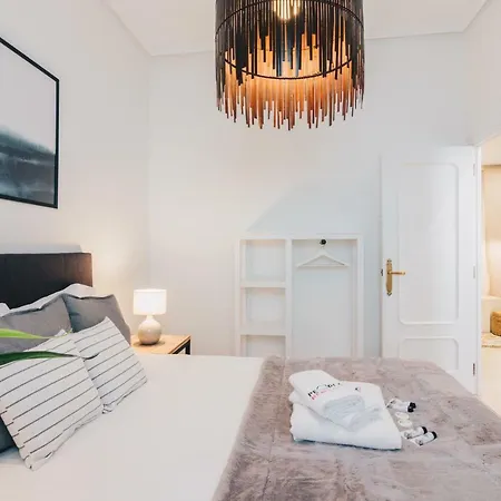 Altair Apartment By People Rentals Bilbao Buitenkant foto